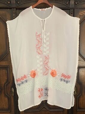 Johnny Was embroidered cover up tunic top with Scalloped Trim